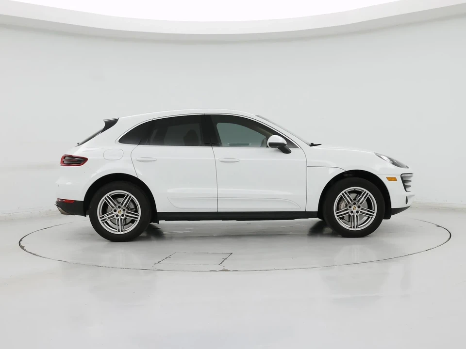 2015 Porsche Macan S - Image 8 of 28