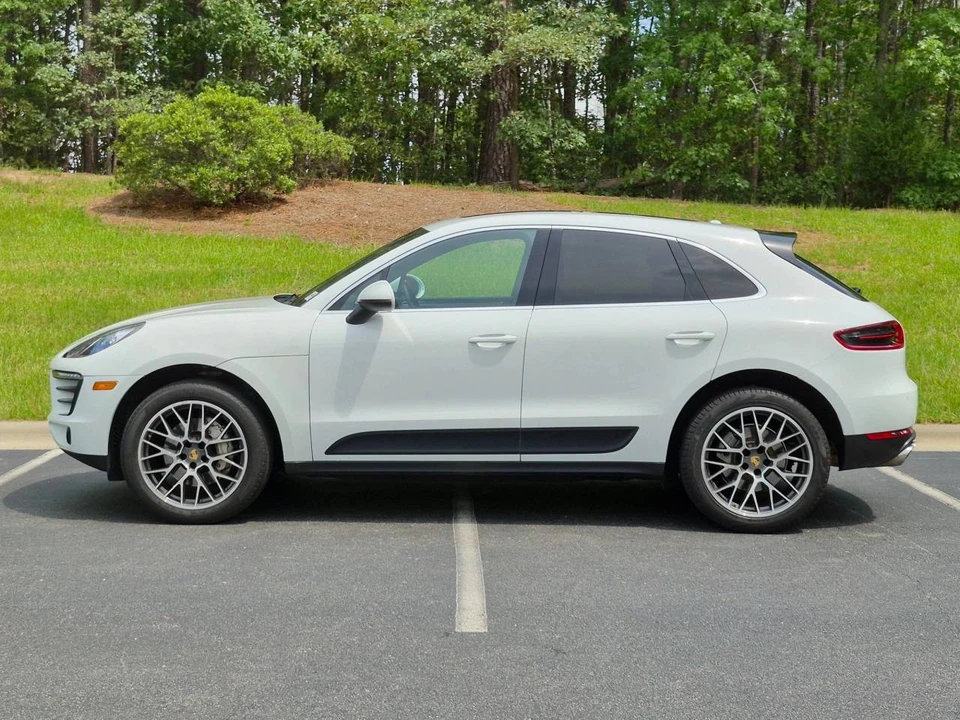 2015 Porsche Macan S - Image 2 of 5