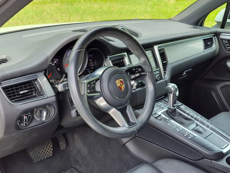 2015 Porsche Macan S - Image 4 of 5