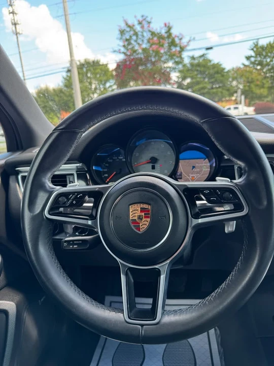 2015 Porsche Macan S - Image 11 of 20