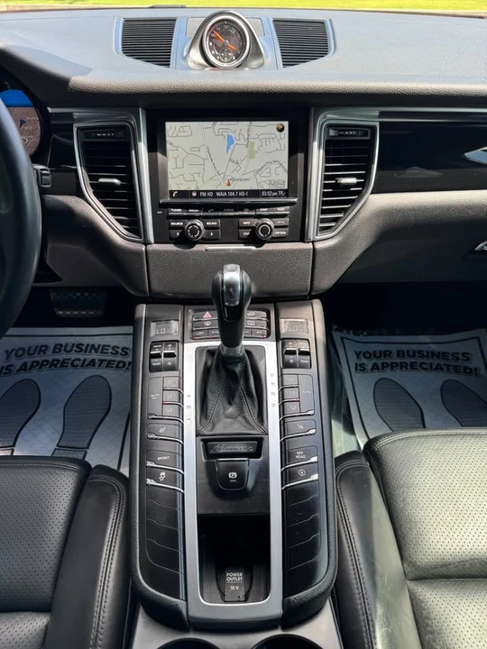 2015 Porsche Macan S - Image 14 of 20