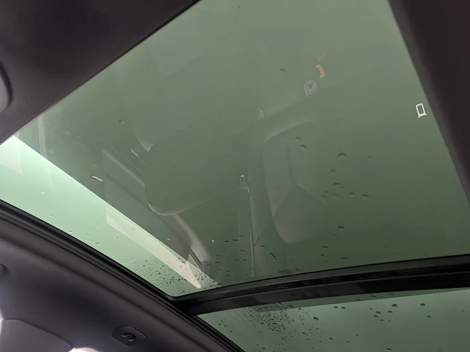 2015 Porsche Macan S - Image 18 of 22
