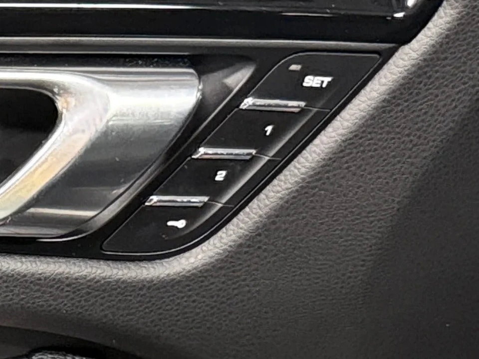 2015 Porsche Macan S - Image 21 of 22