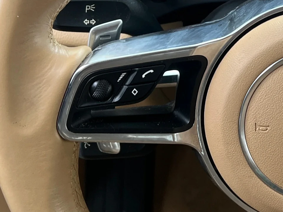 2015 Porsche Macan S - Image 19 of 21