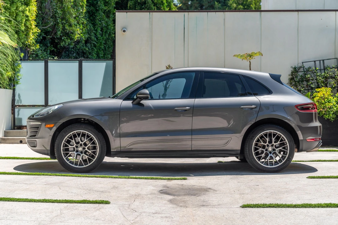 2015 Porsche Macan S - Image 8 of 31