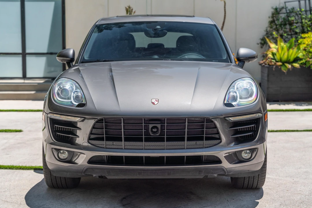 2015 Porsche Macan S - Image 2 of 31