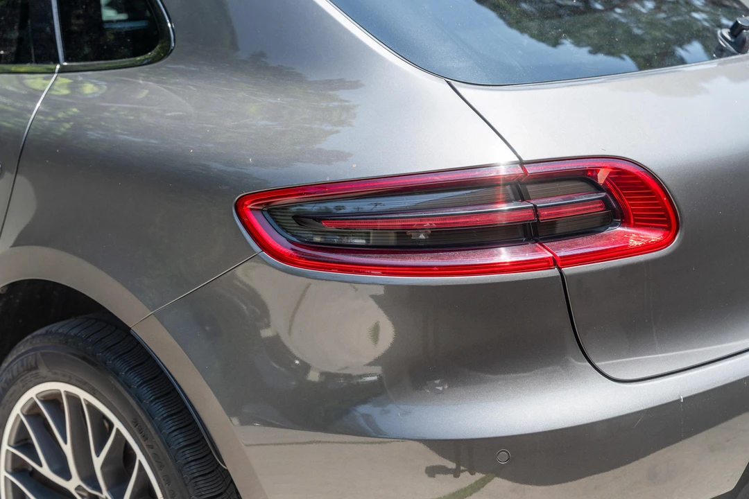 2015 Porsche Macan S - Image 27 of 31