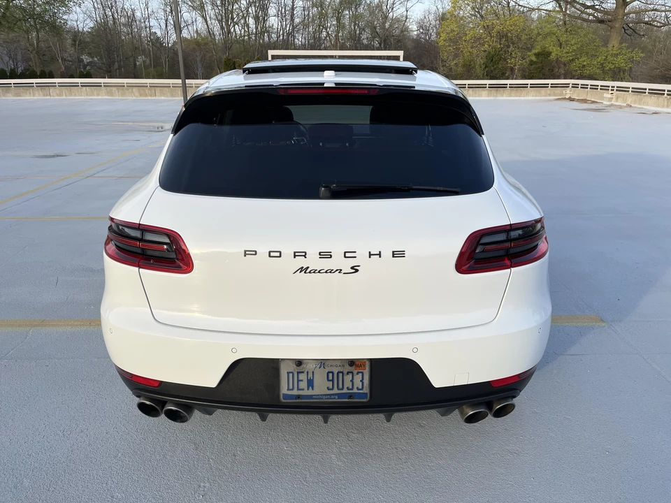 2015 Porsche Macan S - Image 14 of 31