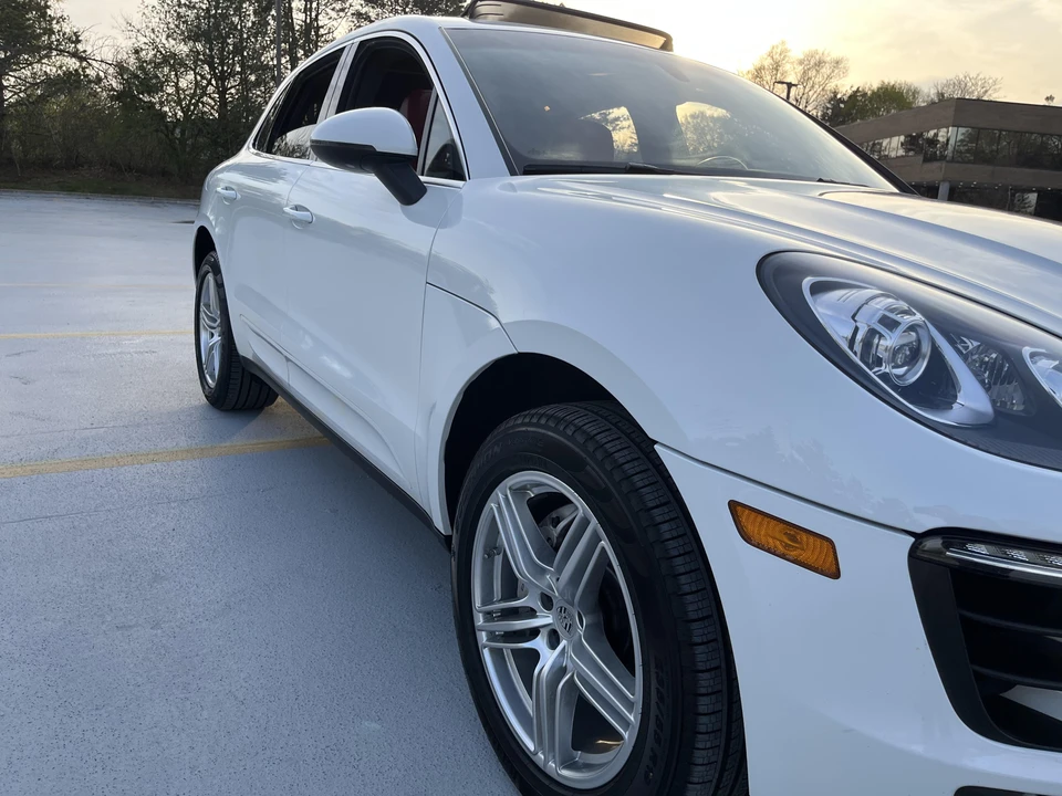 2015 Porsche Macan S - Image 21 of 31