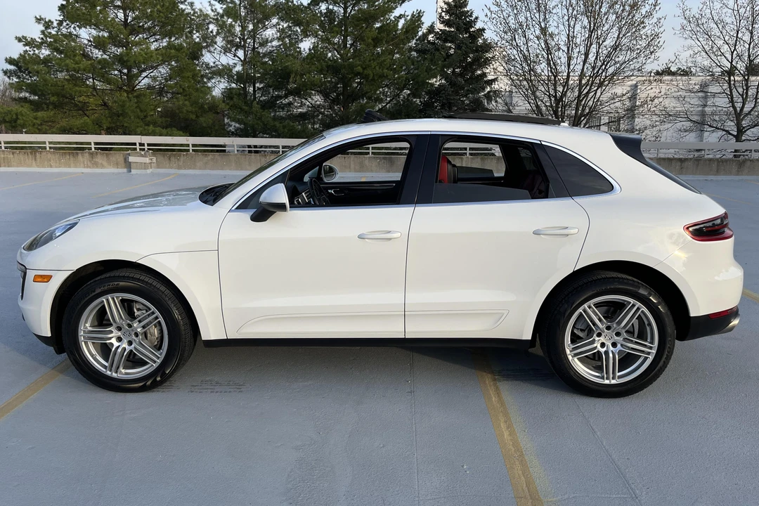 2015 Porsche Macan S - Image 3 of 31