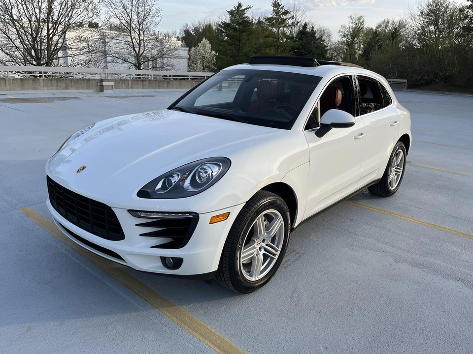 2015 Porsche Macan S - Image 8 of 31