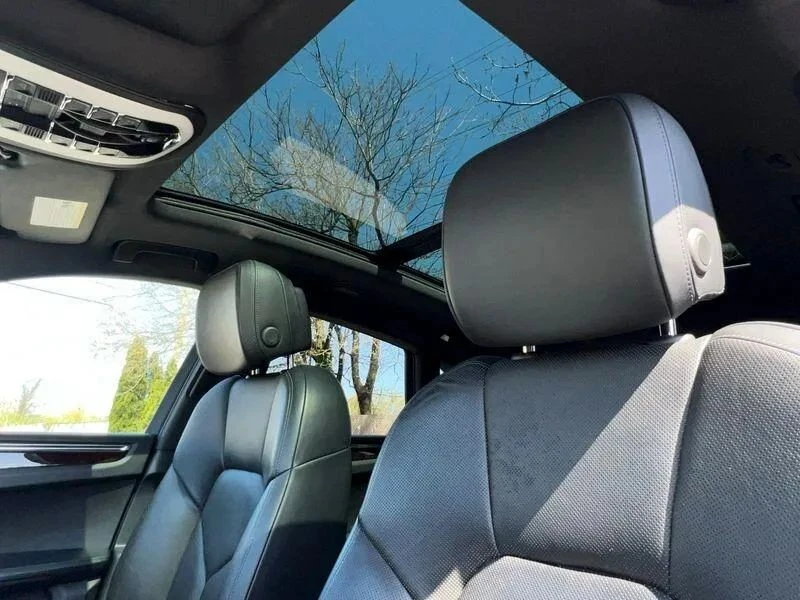 2015 Porsche Macan S - Image 8 of 12