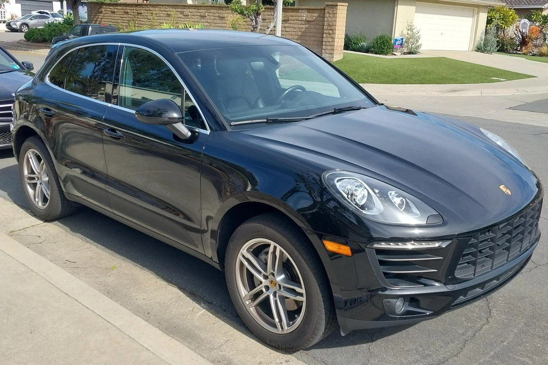 2015 Porsche Macan S - Image 13 of 31