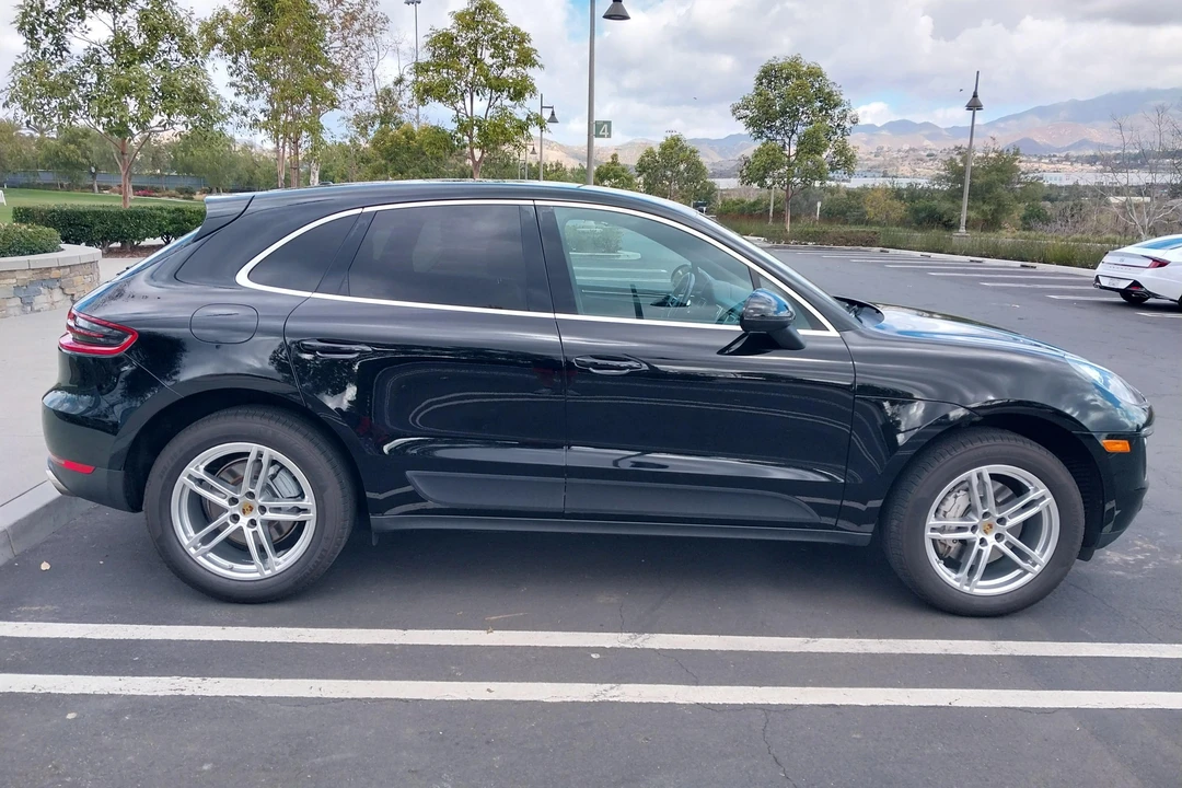 2015 Porsche Macan S - Image 3 of 31