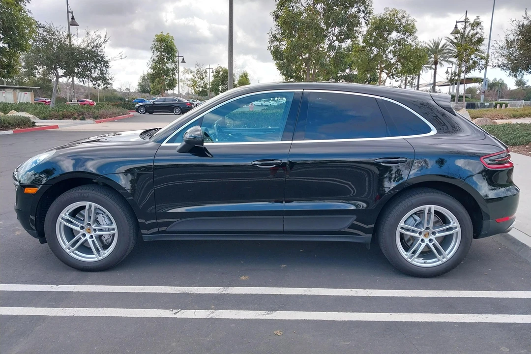 2015 Porsche Macan S - Image 8 of 31