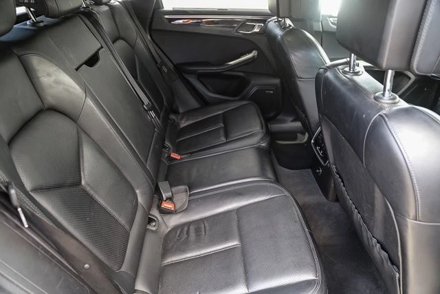 2015 Porsche Macan S - Image 15 of 31