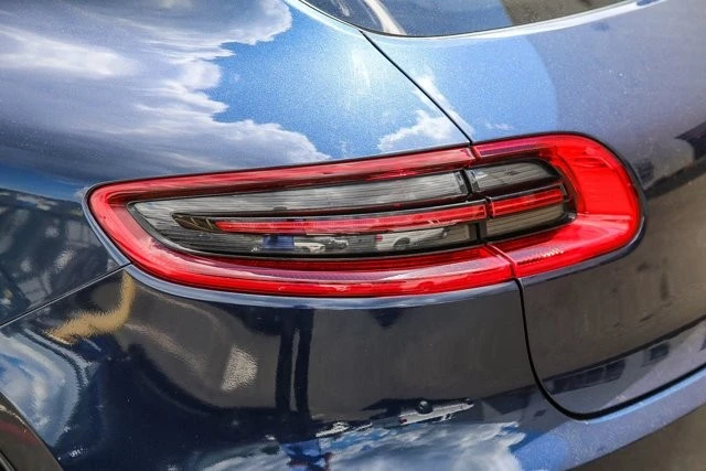 2015 Porsche Macan S - Image 8 of 31