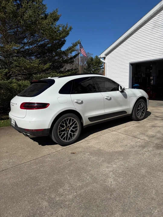 2015 Porsche Macan S - Image 10 of 18
