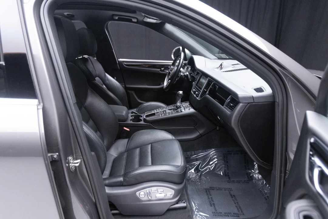 2015 Porsche Macan S - Image 14 of 21