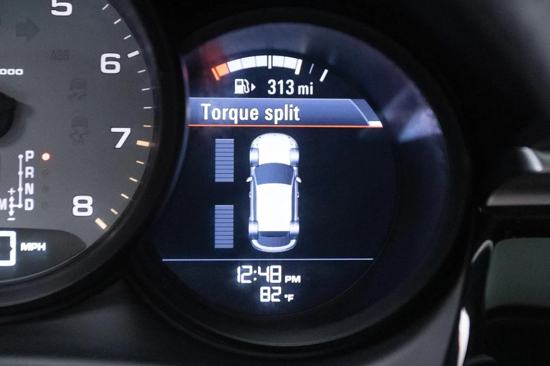 2015 Porsche Macan S - Image 16 of 21