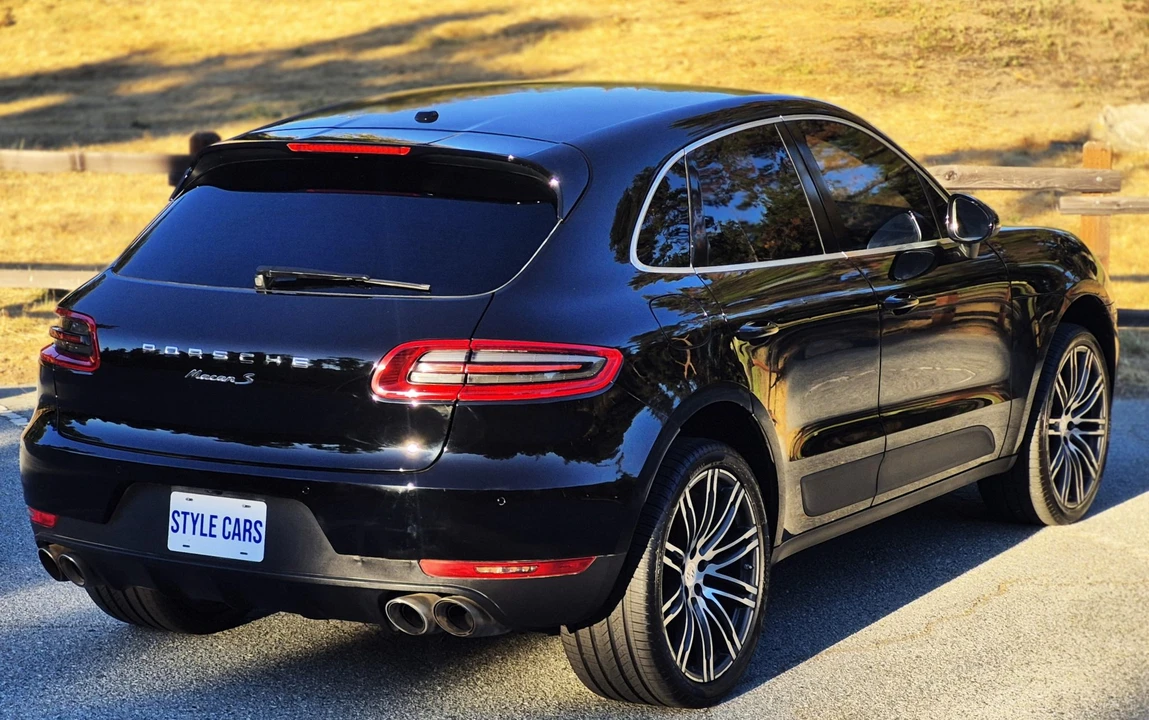 2015 Porsche Macan S - Image 27 of 31