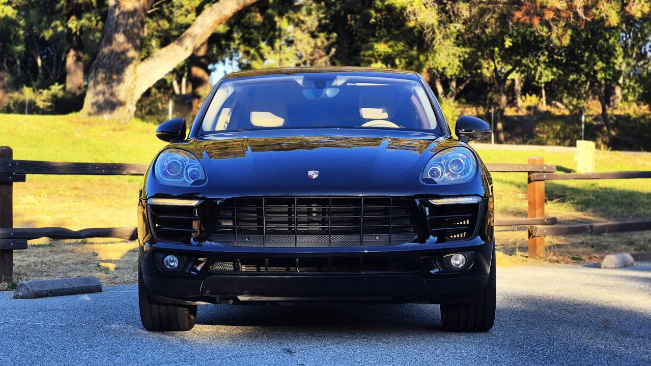 2015 Porsche Macan S - Image 14 of 31
