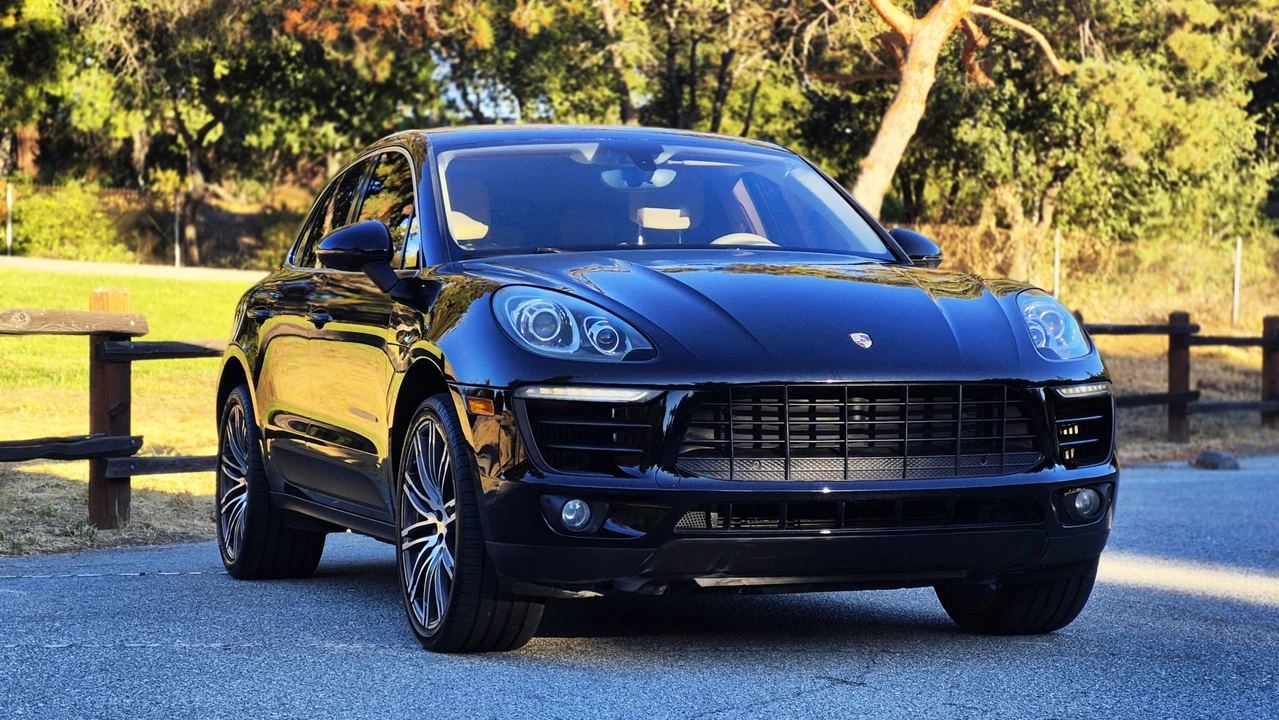 2015 Porsche Macan S - Image 17 of 31