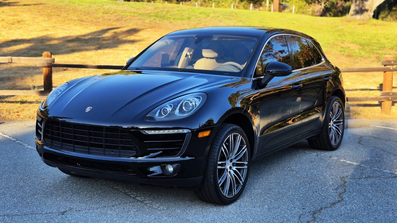 2015 Porsche Macan S - Image 2 of 31