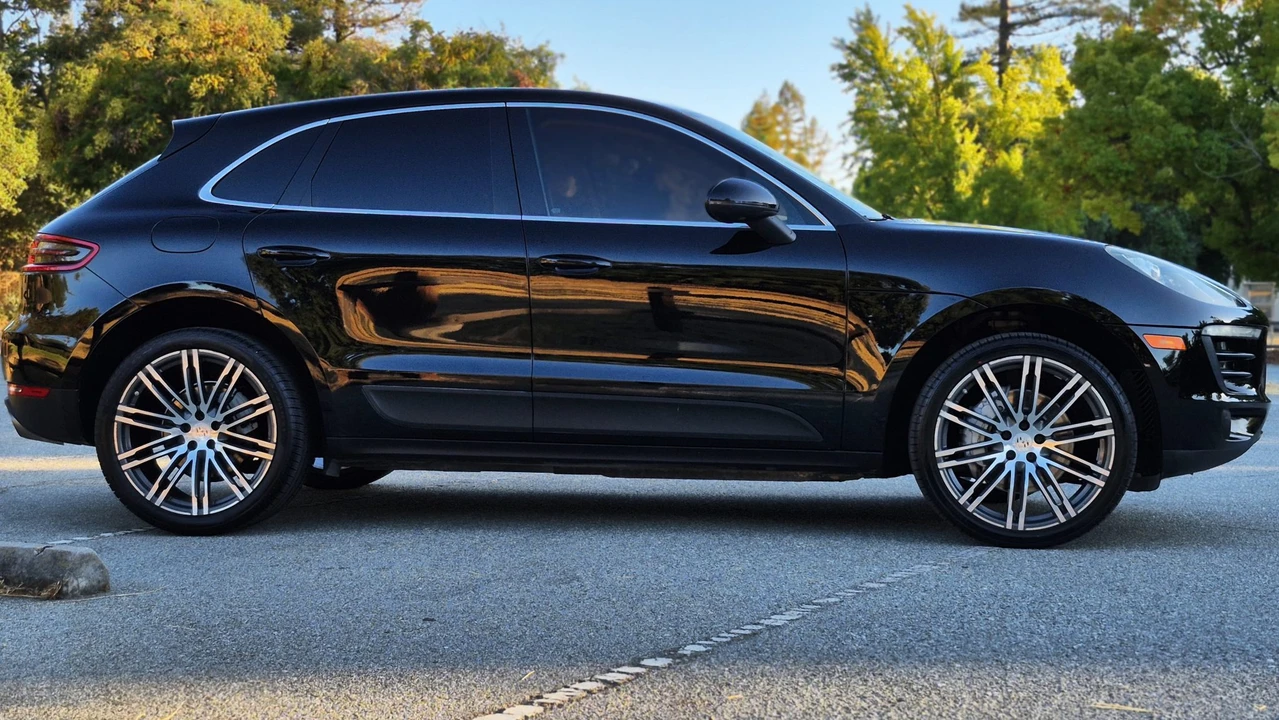 2015 Porsche Macan S - Image 23 of 31