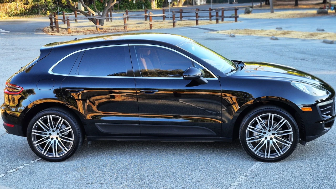 2015 Porsche Macan S - Image 24 of 31