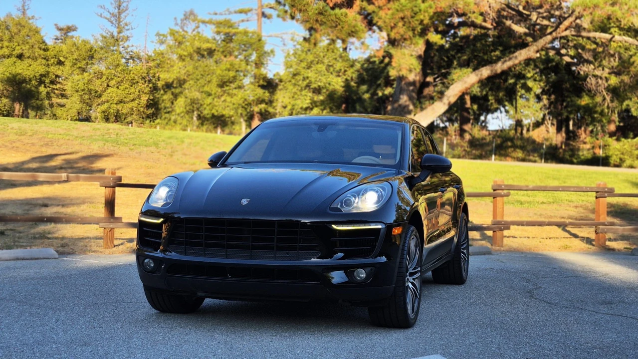 2015 Porsche Macan S - Image 10 of 31