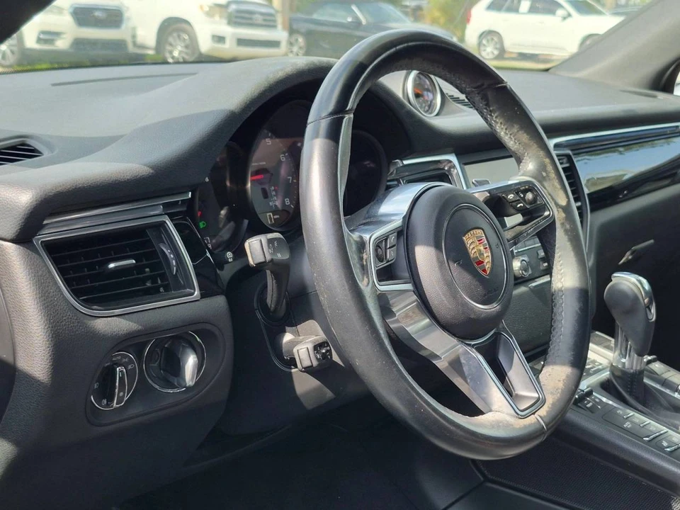 2015 Porsche Macan S - Image 2 of 5