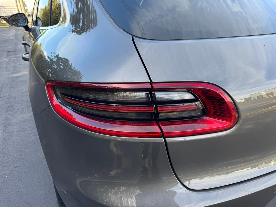 2015 Porsche Macan S - Image 14 of 31