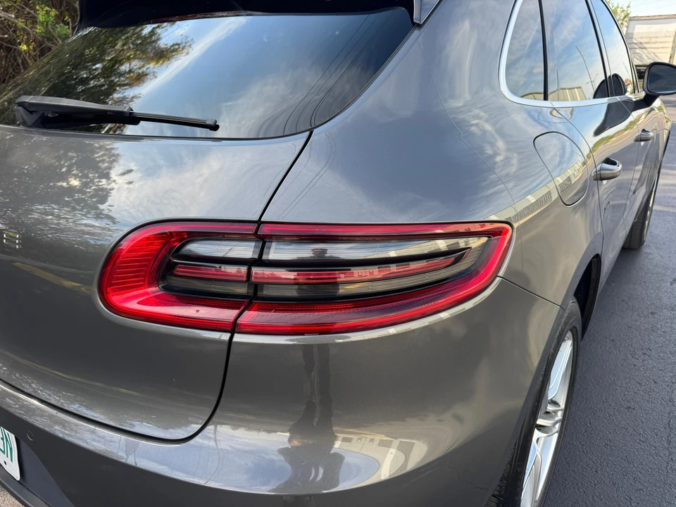 2015 Porsche Macan S - Image 15 of 31