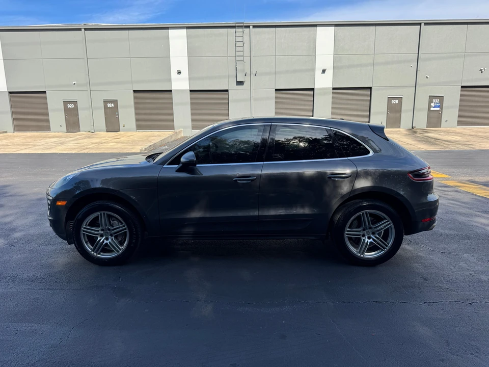 2015 Porsche Macan S - Image 8 of 31