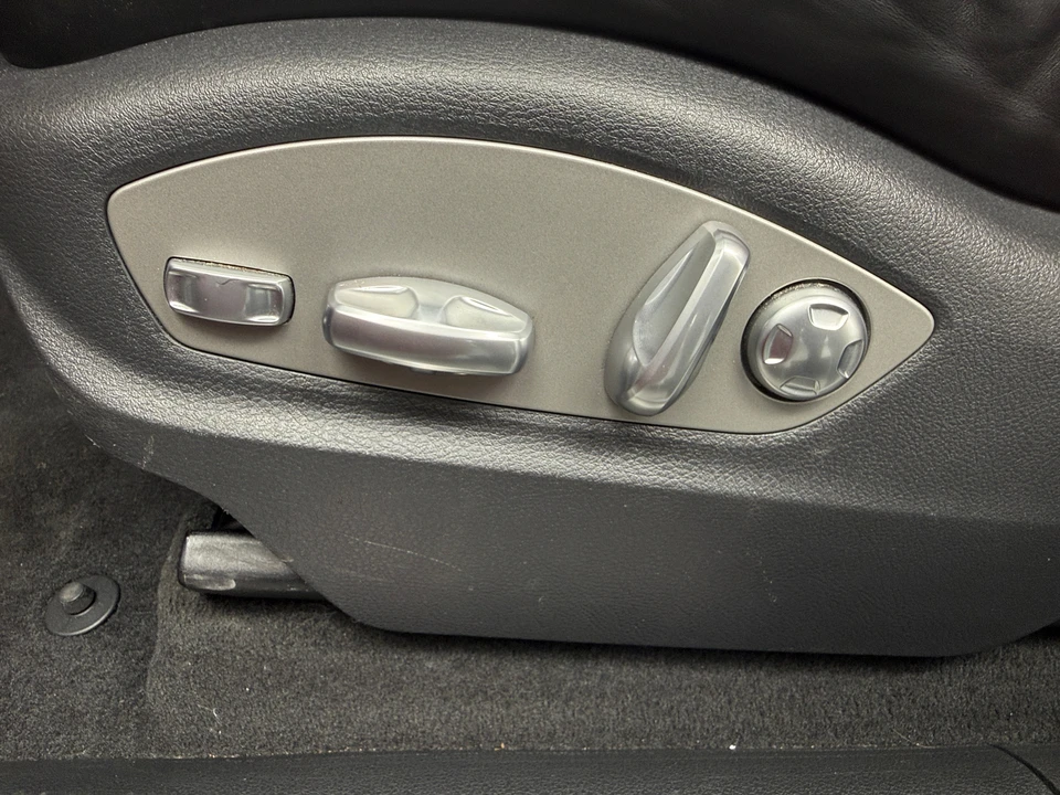 2015 Porsche Macan S - Image 13 of 31