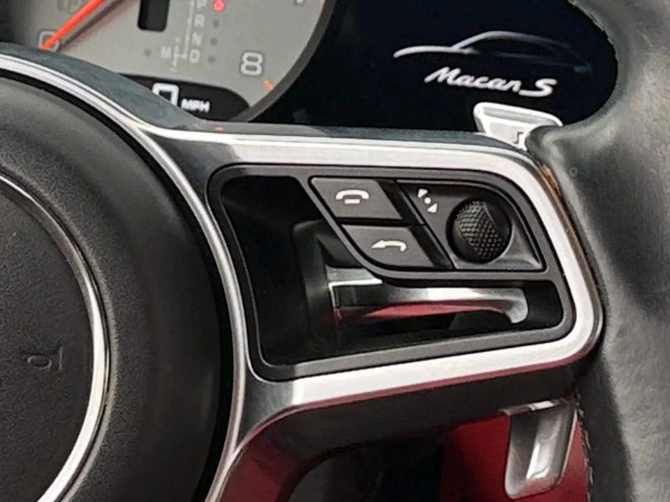 2015 Porsche Macan S - Image 19 of 31