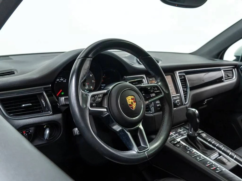 2015 Porsche Macan S - Image 4 of 5