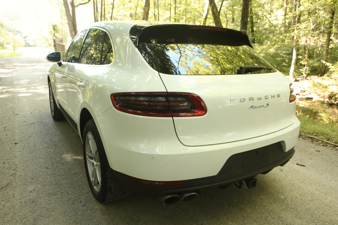 2015 Porsche Macan S - Image 15 of 31