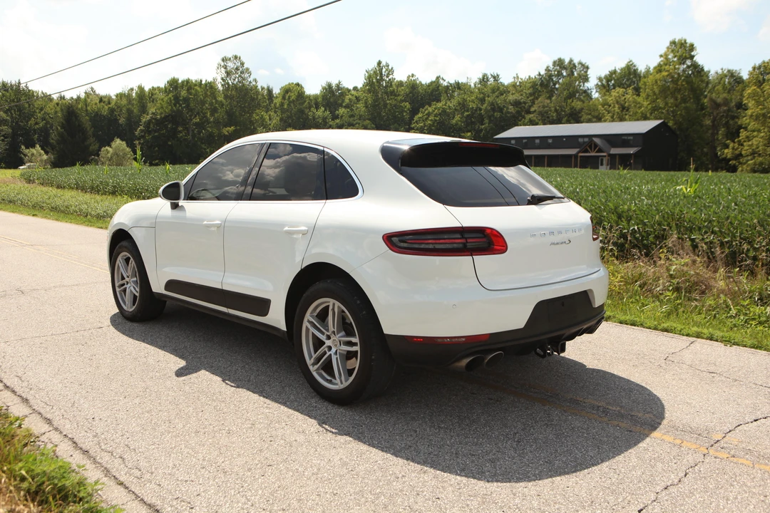 2015 Porsche Macan S - Image 8 of 31