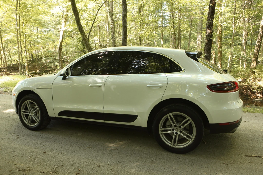 2015 Porsche Macan S - Image 13 of 31
