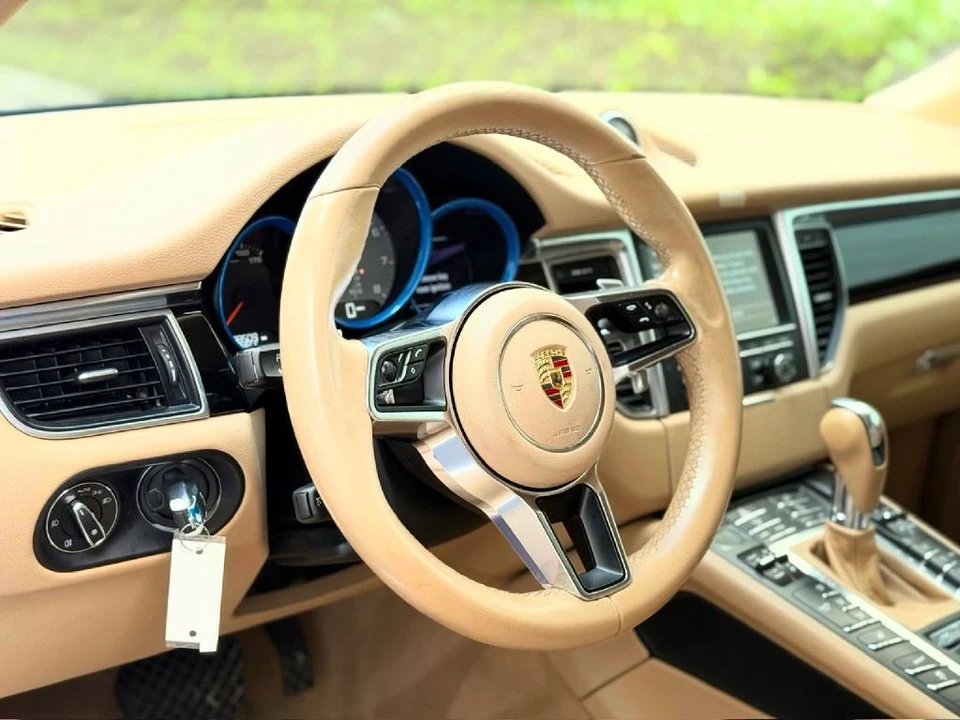 2015 Porsche Macan S - Image 17 of 21