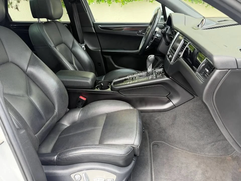 2015 Porsche Macan S - Image 17 of 20