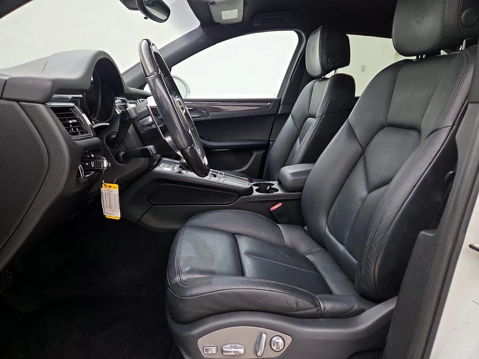 2015 Porsche Macan S - Image 12 of 25