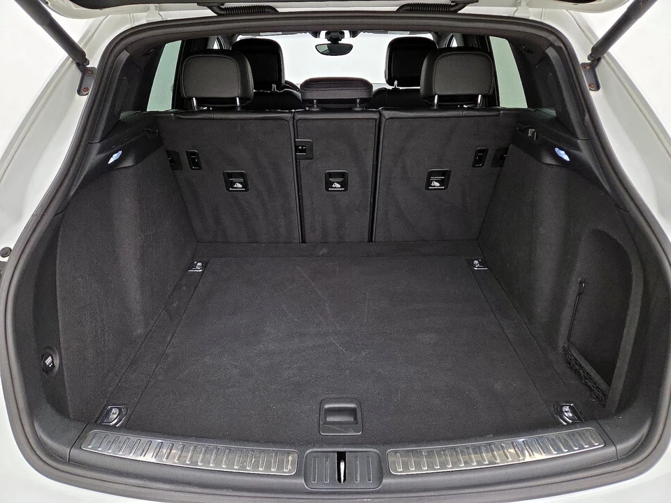 2015 Porsche Macan S - Image 20 of 25
