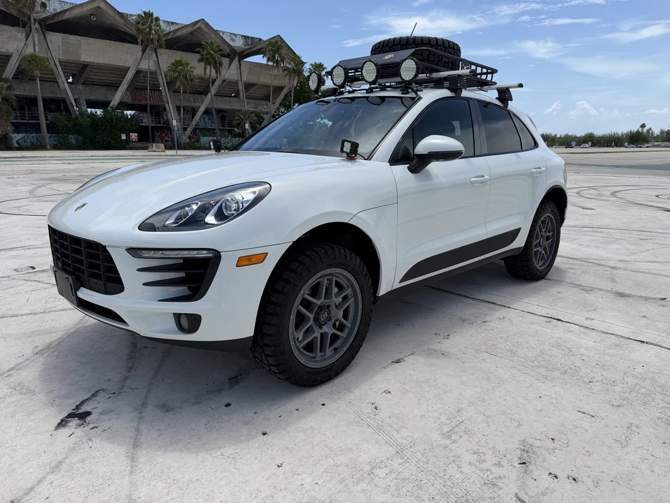 2015 Porsche Macan S - Image 6 of 31