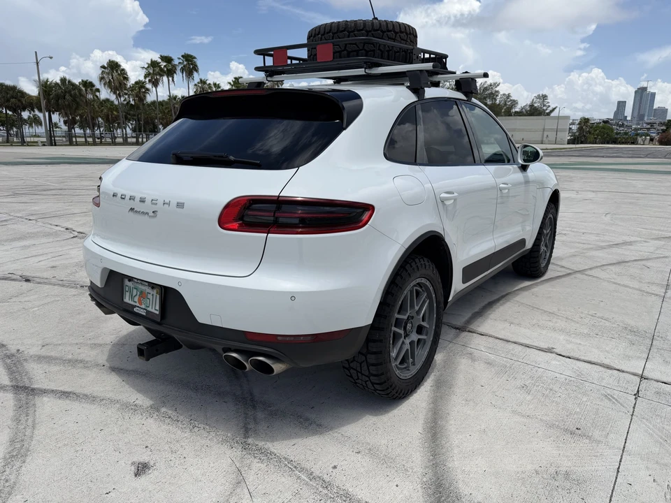 2015 Porsche Macan S - Image 25 of 31