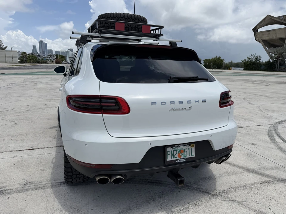 2015 Porsche Macan S - Image 19 of 31