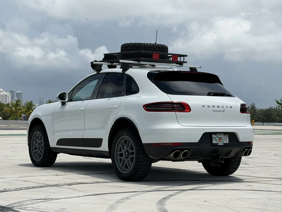 2015 Porsche Macan S - Image 14 of 31