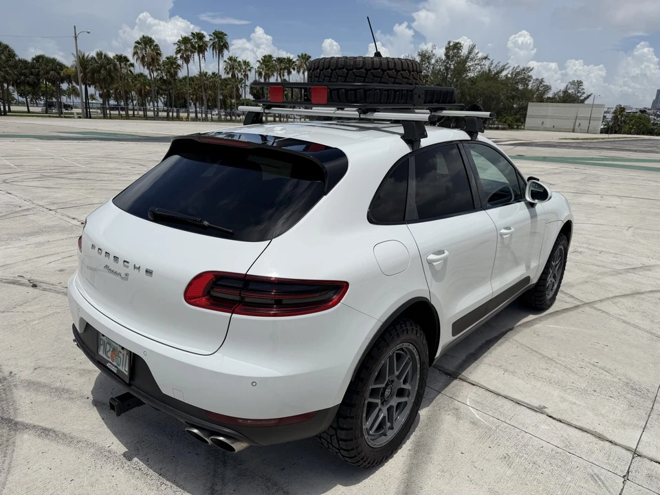 2015 Porsche Macan S - Image 28 of 31
